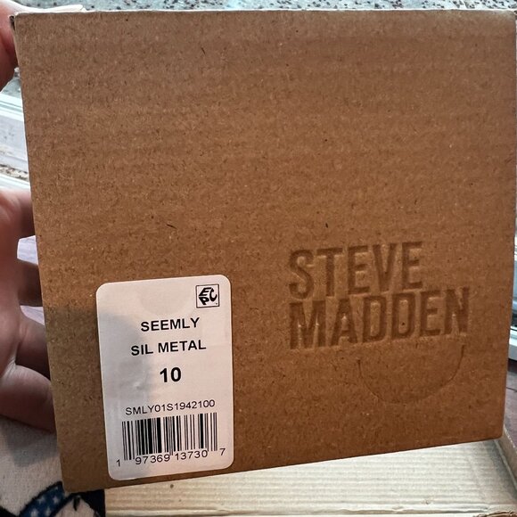 Steve Madden Womens Seemly Ballet Flats Slip On Shoes Sz 10 in Silver Metal - Picture 2 of 10